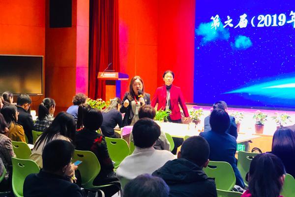 芳草地免費(fèi)資料論壇，共享知識(shí)的海洋，芳草地免費(fèi)資料論壇，知識(shí)的海洋共享平臺(tái)