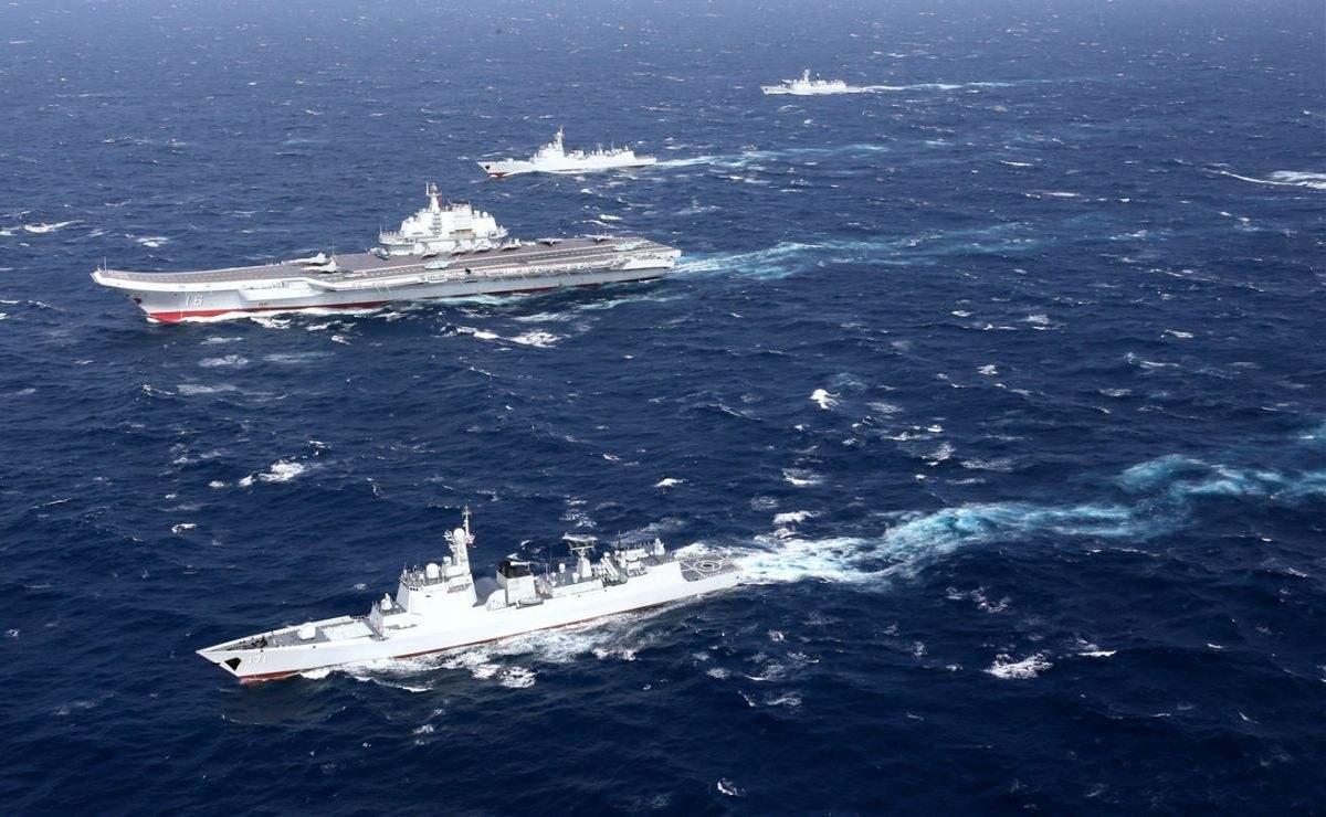 聚焦國際海域，中國戰(zhàn)艦圍觀英艦背后的故事，聚焦國際海域，中國戰(zhàn)艦視角下的英艦背后故事