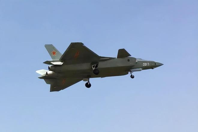揭秘殲-22戰(zhàn)斗機(jī)的卓越性能與獨(dú)特優(yōu)勢(shì)，揭秘殲-22戰(zhàn)斗機(jī)的性能優(yōu)勢(shì)與獨(dú)特之處