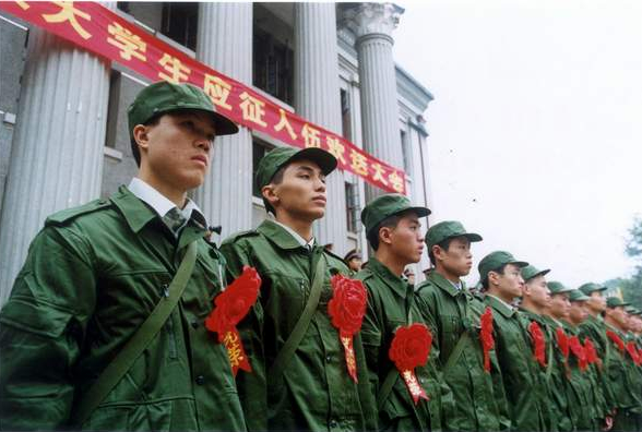 大學(xué)生當(dāng)兵需要什么條件，大學(xué)生當(dāng)兵的條件與要求，全面解讀報(bào)名資格