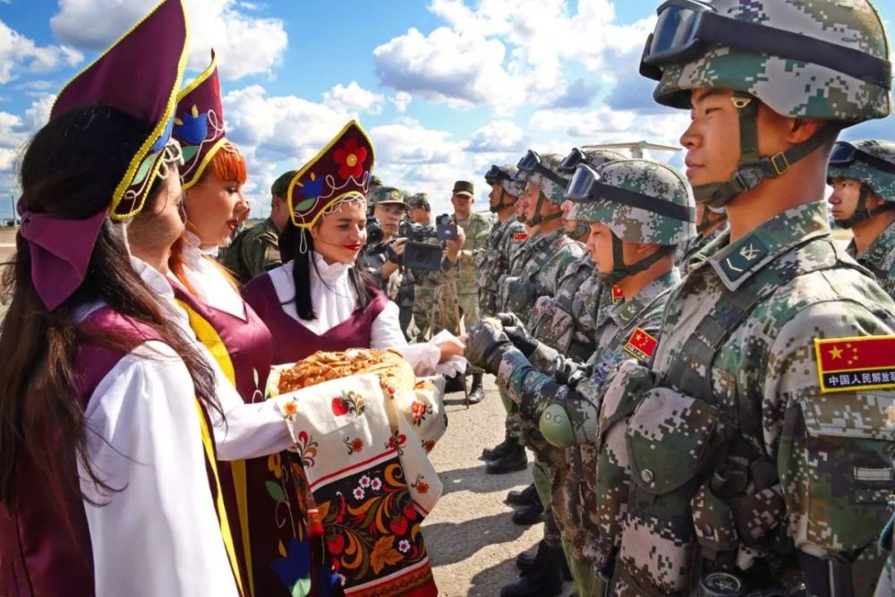 俄羅斯邀請中國出兵，兩國軍事合作的深度探討與前景分析，中俄軍事合作深度探討，中國出兵與前景分析