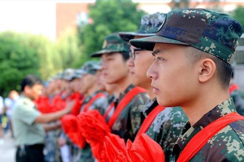 當(dāng)兵的好處，探索軍旅生涯的無限價(jià)值，軍旅生涯的價(jià)值，當(dāng)兵的好處探索與無限可能
