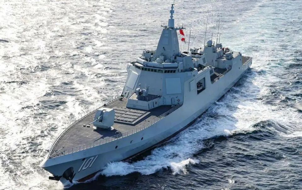 中國(guó)下一代重型驅(qū)逐艦，未來海防的堅(jiān)實(shí)支柱，中國(guó)下一代重型驅(qū)逐艦，未來海防的堅(jiān)實(shí)后盾
