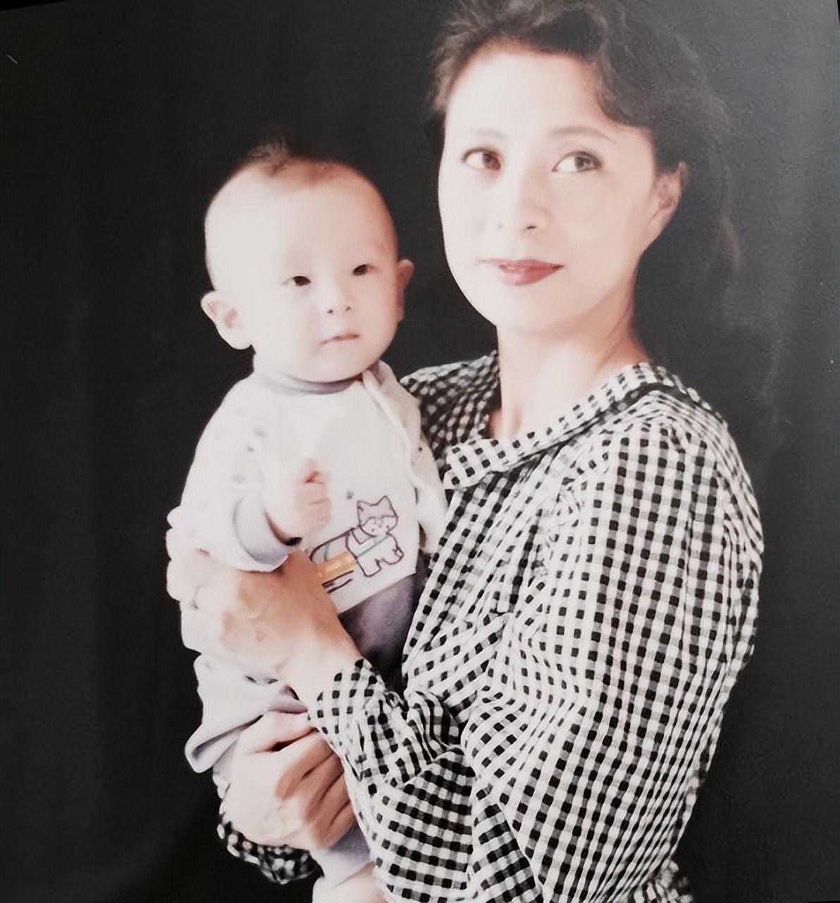 巍子個人資料老婆，深度探究與解析，巍子個人資料及妻子深度探究與解析