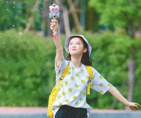 楊超越個(gè)人資料及家庭背景深度解析,楊超越個(gè)人資料與家庭背景全面揭秘