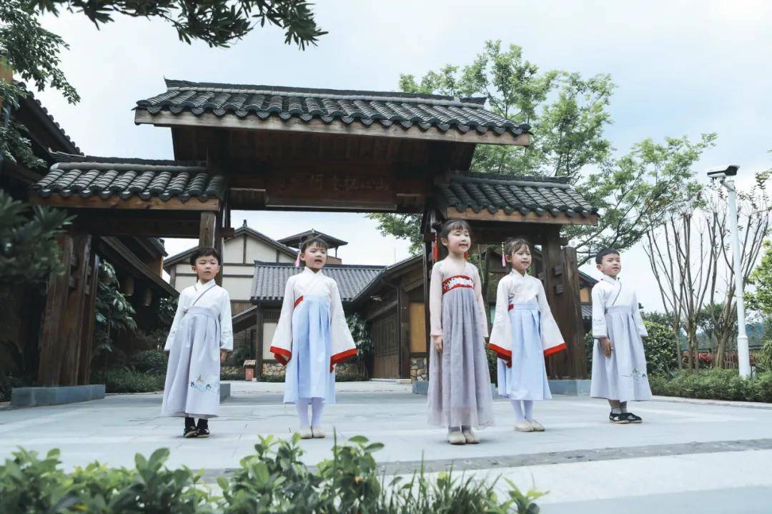 劉伯溫一肖與世外恌園的神秘聯(lián)系——探尋6cccccc背后的故事，劉伯溫一肖與世外恌園神秘聯(lián)系揭秘，探尋數(shù)字背后的故事