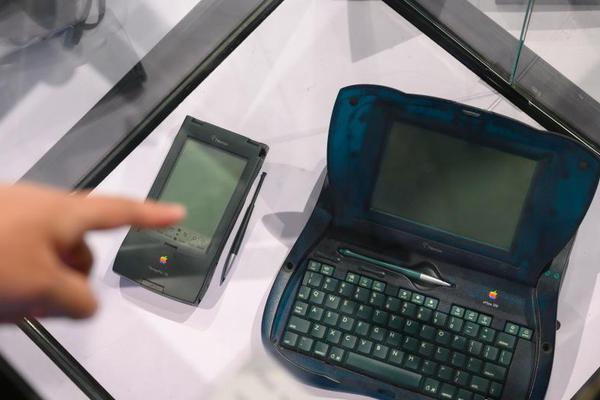 劉伯溫資料四肖選一肖，揭秘傳奇人物劉伯溫的一生，揭秘傳奇人物劉伯溫的一生，四肖選一劉伯溫資料全解析