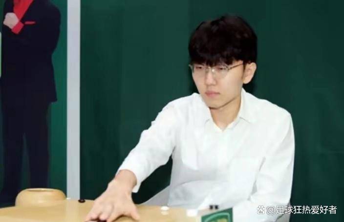 王中王，央視一肖一特現(xiàn)象深度解析，央視一肖一特現(xiàn)象與王中王的深度解讀