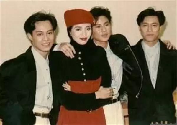 香港藝人劉小慧個人資料詳解，劉小慧個人資料詳解，香港藝人風采展現(xiàn)